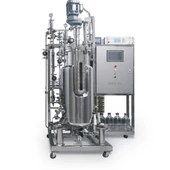 LABOR ÉS ÜZEMI FERMENTOROK/BIOREAKTOROK